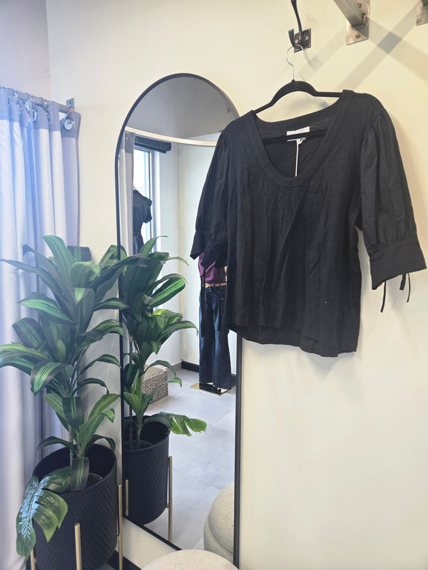 Black Poetry Puff Blouse