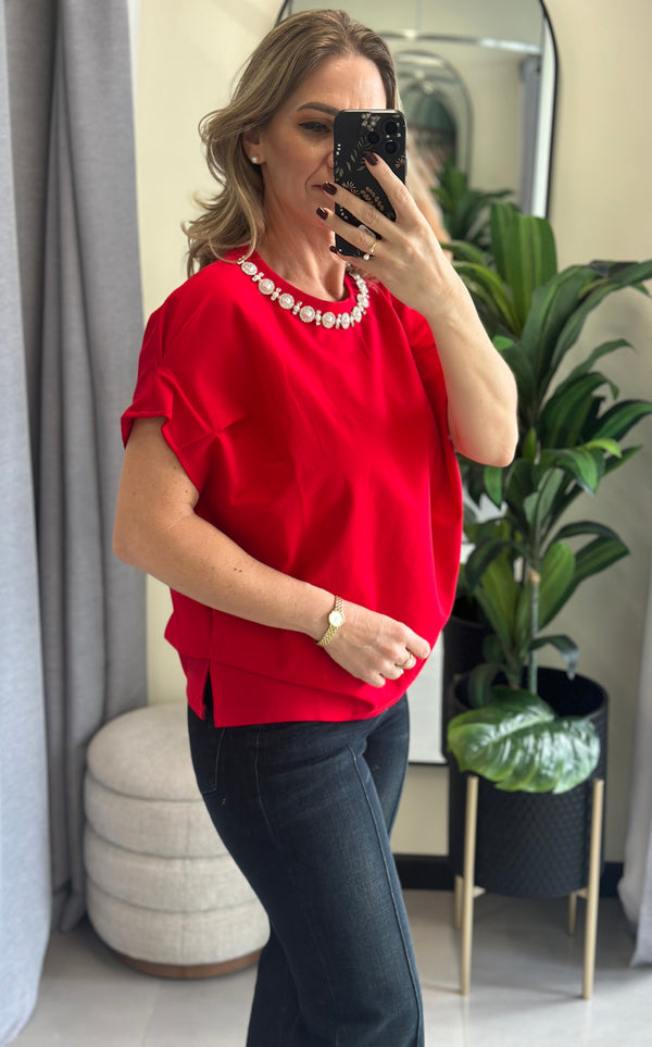 Queen Pearl Red Jewel Top